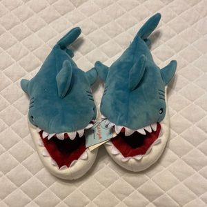 Sharks slippers for kids